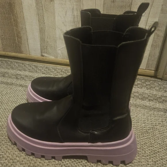 Simons Made In Italy Colourblock Chelsea Platform Purple/Black Boots - Picture 3 of 9